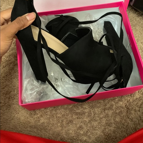 Shoes - Picture 2 of 3